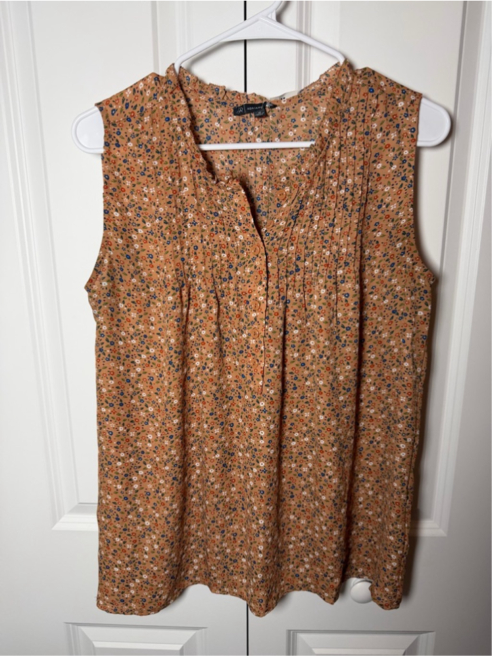 Adrianna Papell Blouse M Brown Floral Sleeveless EUC